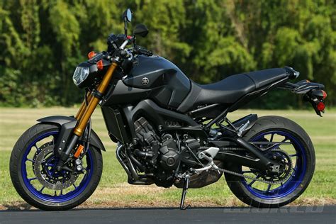 2014 Yamaha Fz 09 First Ride Review And Images Riders