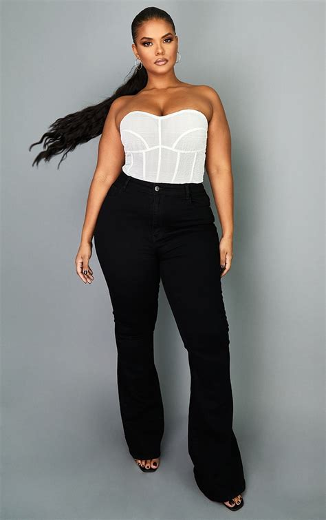 Plus Black Flare Denim Jeans Plus Size Prettylittlething Aus