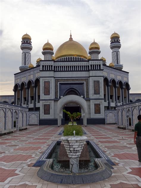 Brunei - Bandar Seri Begawan - Chris Travel Blog