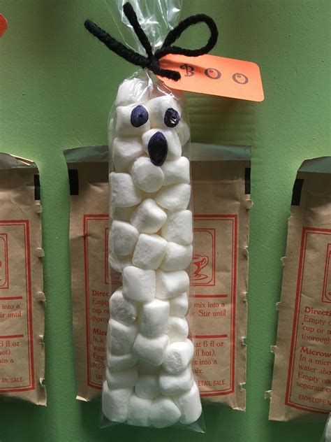 Halloween Treat To Pass Out In School Mini Marshmallow Ghosts With A