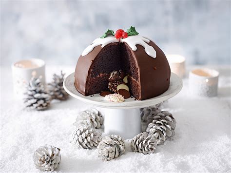 Inspired by a snowy alpine village, this unique christmas cake decoration idea transports you to a winter wonderland. Best Christmas Cake Good Housekeeping : Best Christmas Cake Good Housekeeping : Christmas Cake ...