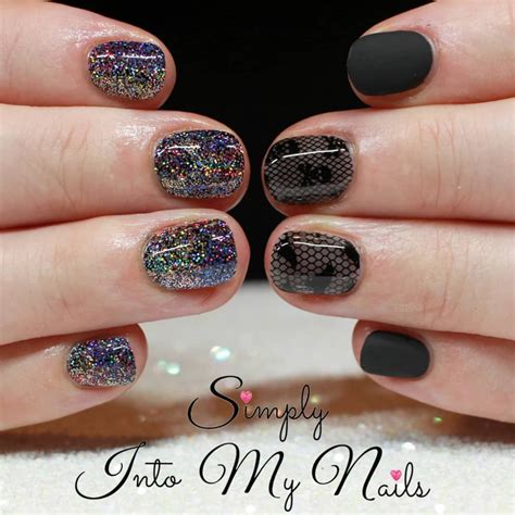 I Can Layer Lace Stamp W Halloween Halloween Nail Art Nail Art Nails