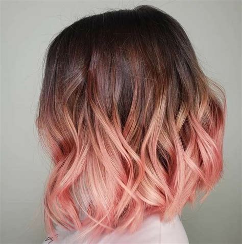 Find out what balayage hair is and discover the best balayage hair colours and techniques to try. Pin by Nini Shevardenidze on hair in 2020 | Short ombre ...