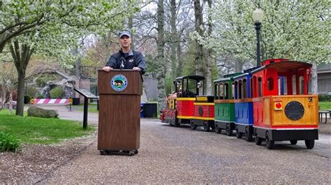 Black Bear Express Arrives Buttonwood Park Zoo New Bedford Guide