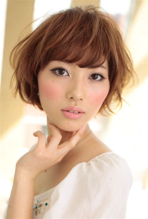 The best 3 short hairstyles for japanese women are below! Japanese Short Hairstyle - Hairstyles Weekly
