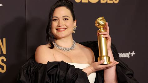 Lily Gladstone Is The Golden Globes First Indigenous Best Actress