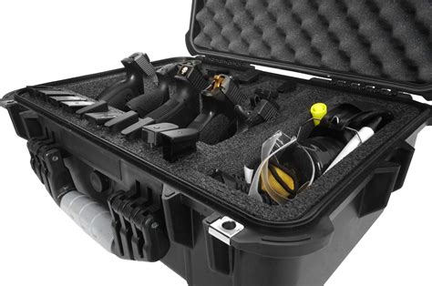 Case Club 5 Pistol Waterproof Case With Accessory Pocket And Silica Gel
