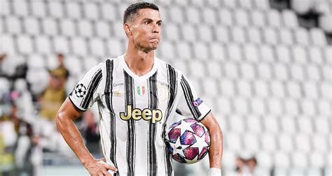 He is considered one of the greatest in this generation, along with lionel messi, having won five champions league titles and five ballon d'or awards. Juventus : Cristiano Ronaldo se débarrasse d'une polémique ...