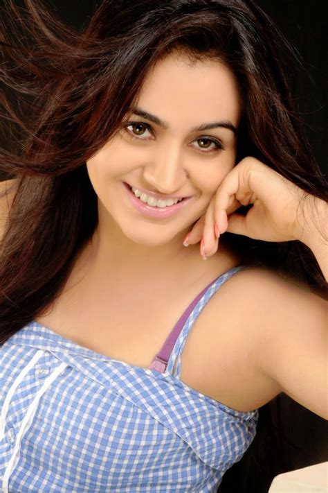 Cinemesh Aksha Pardasany Hot Photos Salim Actress Aksha Pardasany