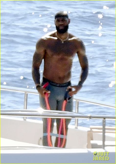 Lebron James Looks So Fit While Working Out Shirtless On A Yacht Photo Lebron James