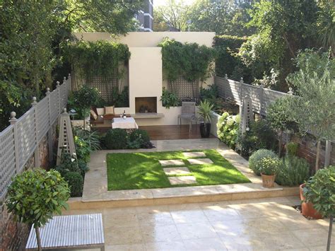 compton corner living gardens