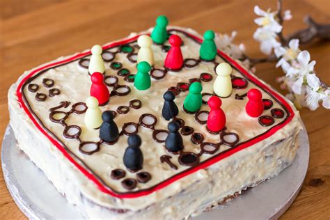 Maybe you would like to learn more about one of these? Mensch-ärgere-dich-nicht-Torte - Backe Backe Kuchen