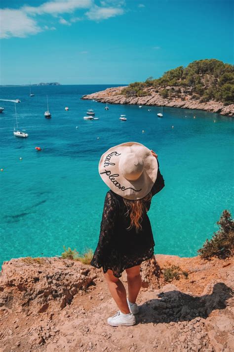 15 Ridiculously Easy Travel Instagram Photo Ideas And