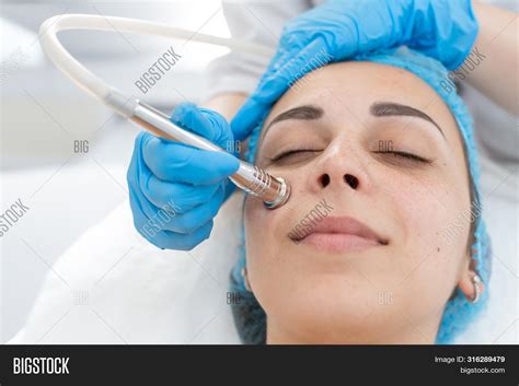 Beautician Procedure Image And Photo Free Trial Bigstock