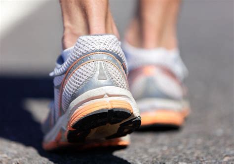 How To Choose The Right Running Shoes Gear Up To Fit