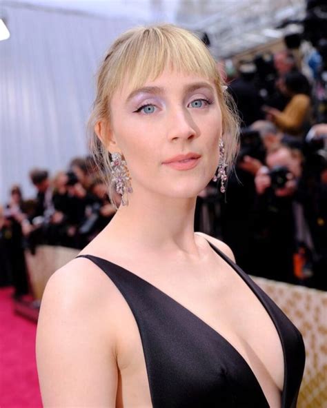 8 Hot Gorgeous Pictures Of Saoirse Ronan Bollywoodfever