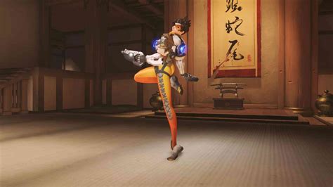 New Overwatch Patch Adds Tracer Pose Skins And Bug Fixes