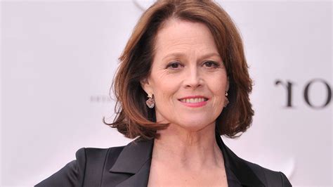 7 Hd Sigourney Weaver Wallpapers Hdwallsource Com