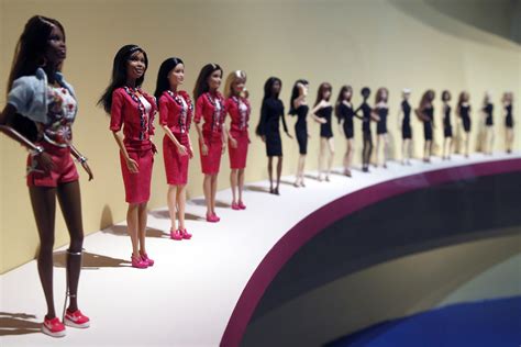 Barbie Os 60 Anos Da Boneca Mais Famosa Do Mundo