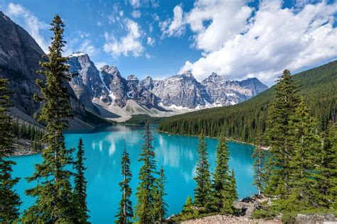 Why To Explore The Alberta Mountains In 2022 — Peakvisor