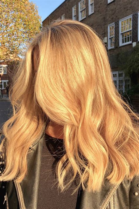 Champagne Blonde Is The New Blonde Hair Hue Trend Glamour Uk