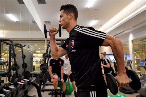 Get A Core Like Cr7 With Two Of Cristiano Ronaldos Quick Hit Abs