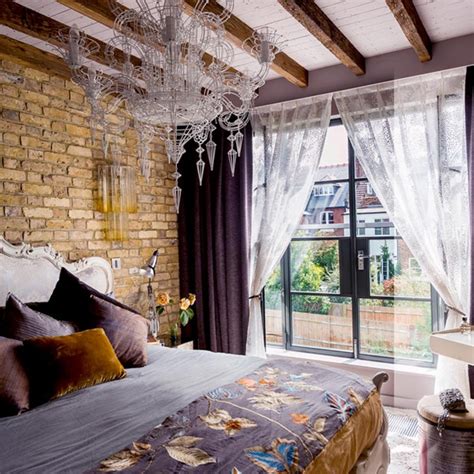 ᒪoᑌiᔕe feminine bedroom simple bedroom bedroom design. Woodlands Residence: Artistic Interior Design - Adorable Home