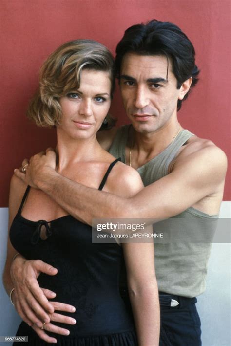 Portrait De Richard Berry Et Jeane Manson Le 27 Juillet 1983 à Paris