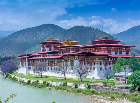 Top 10 Most Beautiful Places To Visit In Bhutan Globa