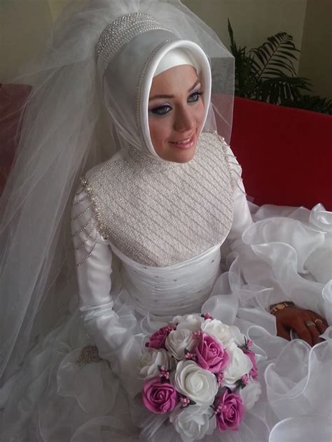 Turkish Brides ☪ Turkish Bride Bridal Hijab Beautiful Bridals