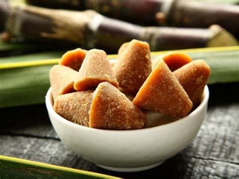 13 Health Benefits Of Jaggery Organic Facts