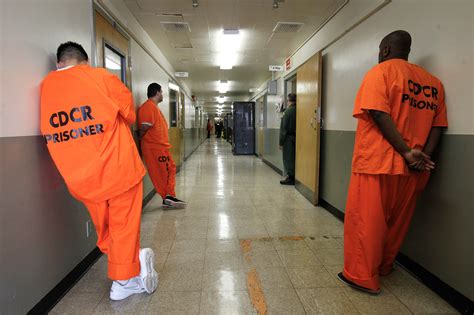 California Prisons Newsom Can Shut More Report Says Calmatters