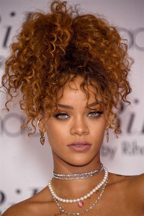 Hellyeah Rihannafenty Photo Rihanna Hairstyles Curly Hair Styles Curly Girl Hairstyles