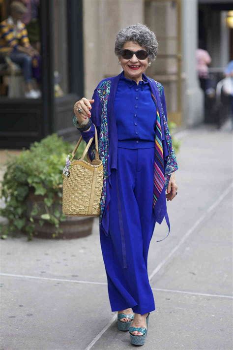 stylish older women older women fashion mature fashion over 50 womens fashion fashion over