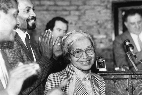 Rosa Parks M Re Des Mouvements Civiques Les D Routantes