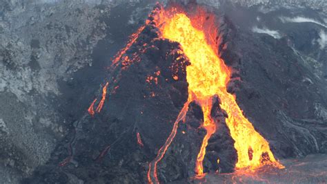 Video Kilauea Update Eruptive Vigor Increases At Caldera Vent