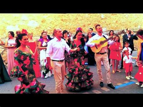 Mi marido prefiere ducharse antes de acostarse. Esta tarde se casa mi niña, sevillana. Flamenco Pura ...