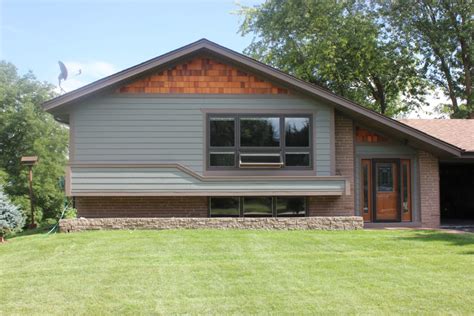 We highly recommend that these shingle panels be installed by a company familiar with. LP Smartside