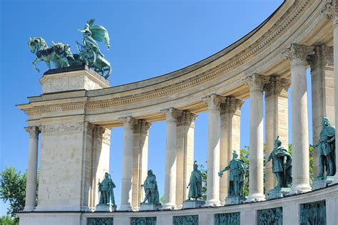 Bekijk meer ideeën over hongarije, mystiek bos, zigeunervrouwen. Stedentrip Hongarije - Goedkope citytrips Hongarije | TUI