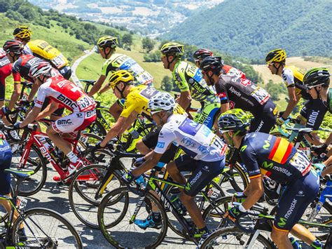 The Physics of Drafting in the Tour de France | WIRED