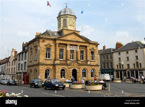 Kelso Town Hall And Market Square Scottish Borders Uk Stock Photo
