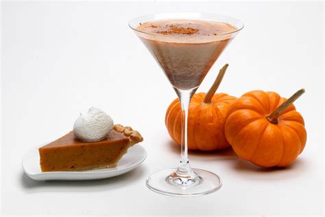 Get A Taste Of Autumn With The Delicious Pumpkin Pie Martini This Easy Cocktail Recipe Pairs