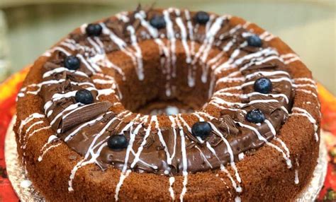 Best Chocolate Surprise Cake Recipe With Cream And Fresh Berries