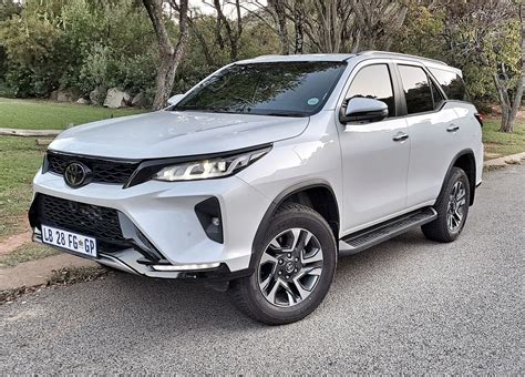 Toyota Fortuner Beefed Up For Fight With New Ford Everest