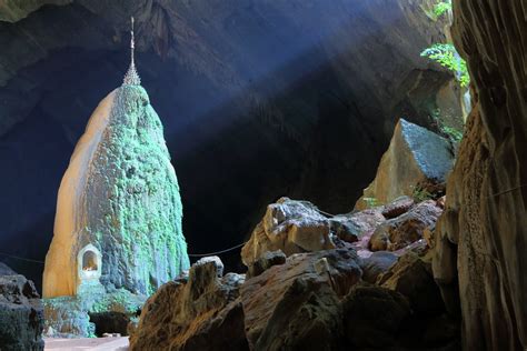Sadan Cave Kayin Hpaan Myanmar Saddan Cave Is A Well K Flickr