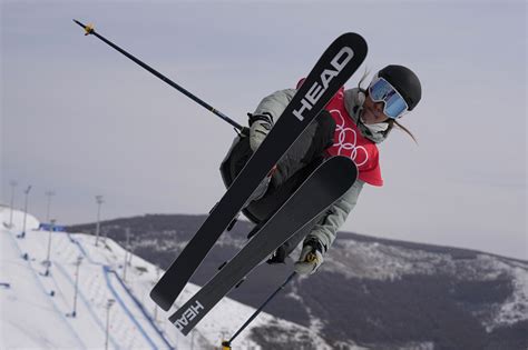 Olympische Winterspiele 2022 In Peking Freestyle Skiing Sabrina Cakmakli Aus Immenstadt