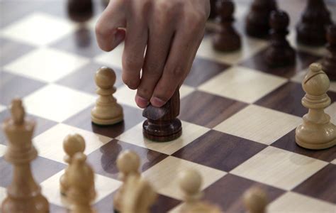Champion Chess Player Will Boycott World Championship In Iran