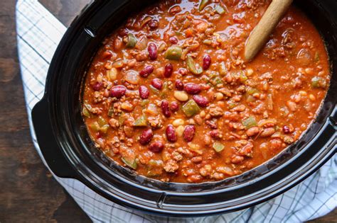 Easy Crockpot Beef Chili Perfect For Tailgating Garlic Salt Lime