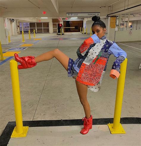 30 Black Fashionistas To Follow On Instagram Essence Fashion Eclectic Fashion Fashionista