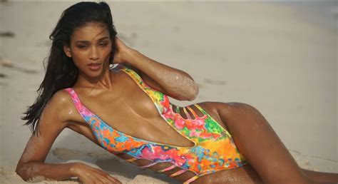 Lisa Marie Jaftha Bodypaint What Could Go Wrong